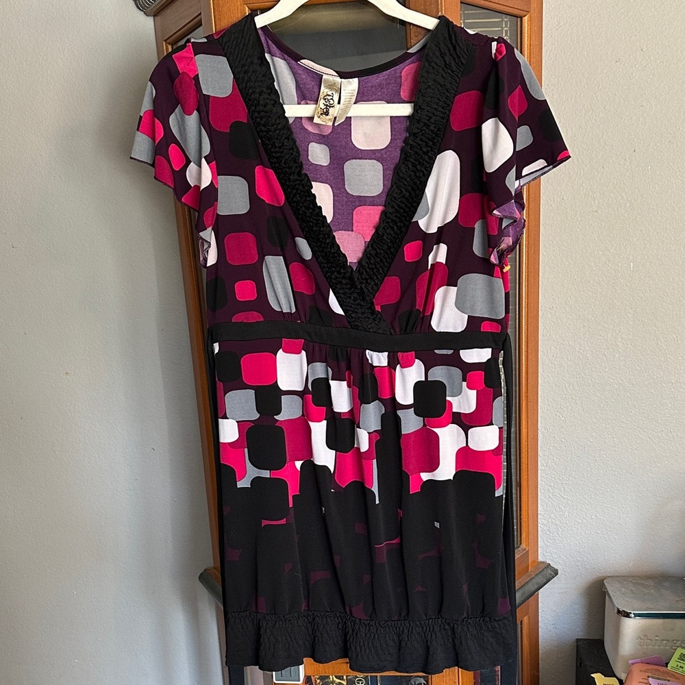 L8ter Pink, Black & Gray Geometric V‑Neck Mini Dress